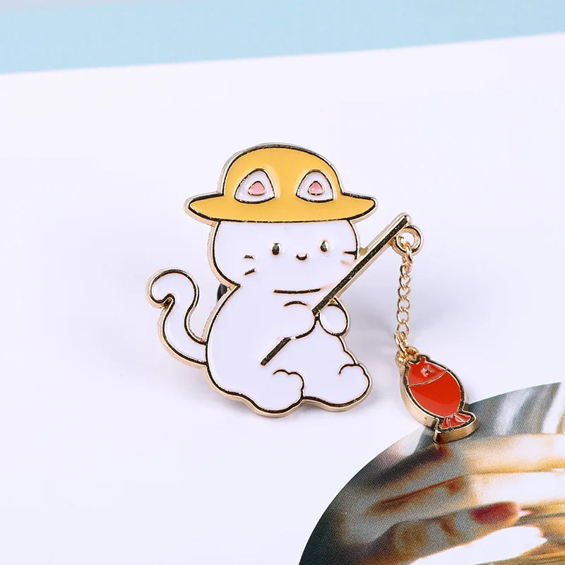 New Fashion Creative Cat Fishing Design Metal Enamel Brooch Cartoon Cute Animal Badge Pin Best Friend Gift Jewelry Accessories